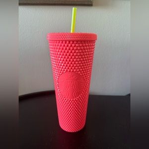 Starbucks Cup - Dragonfruit Hot Pink / 2022 / BNWOT / Venti Cold Cup